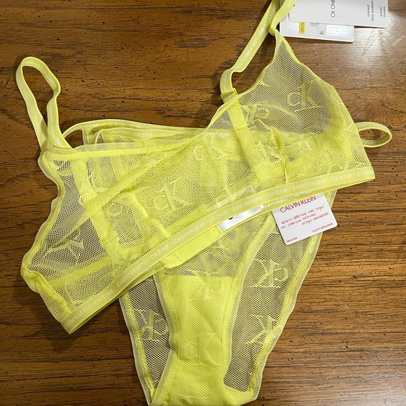 NWT CK One Logo Mesh Lingerie Set Sz M YELLOW - Picture 10 of 12